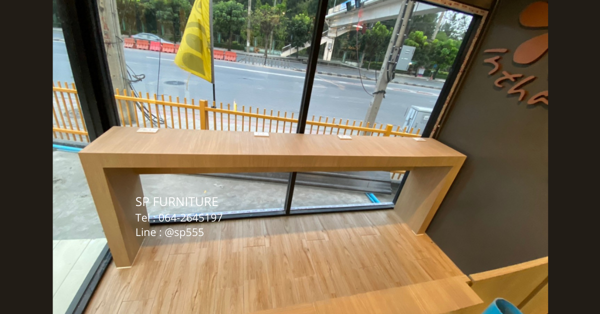 เคาน์เตอร์ร้านกาแฟอินทนิล