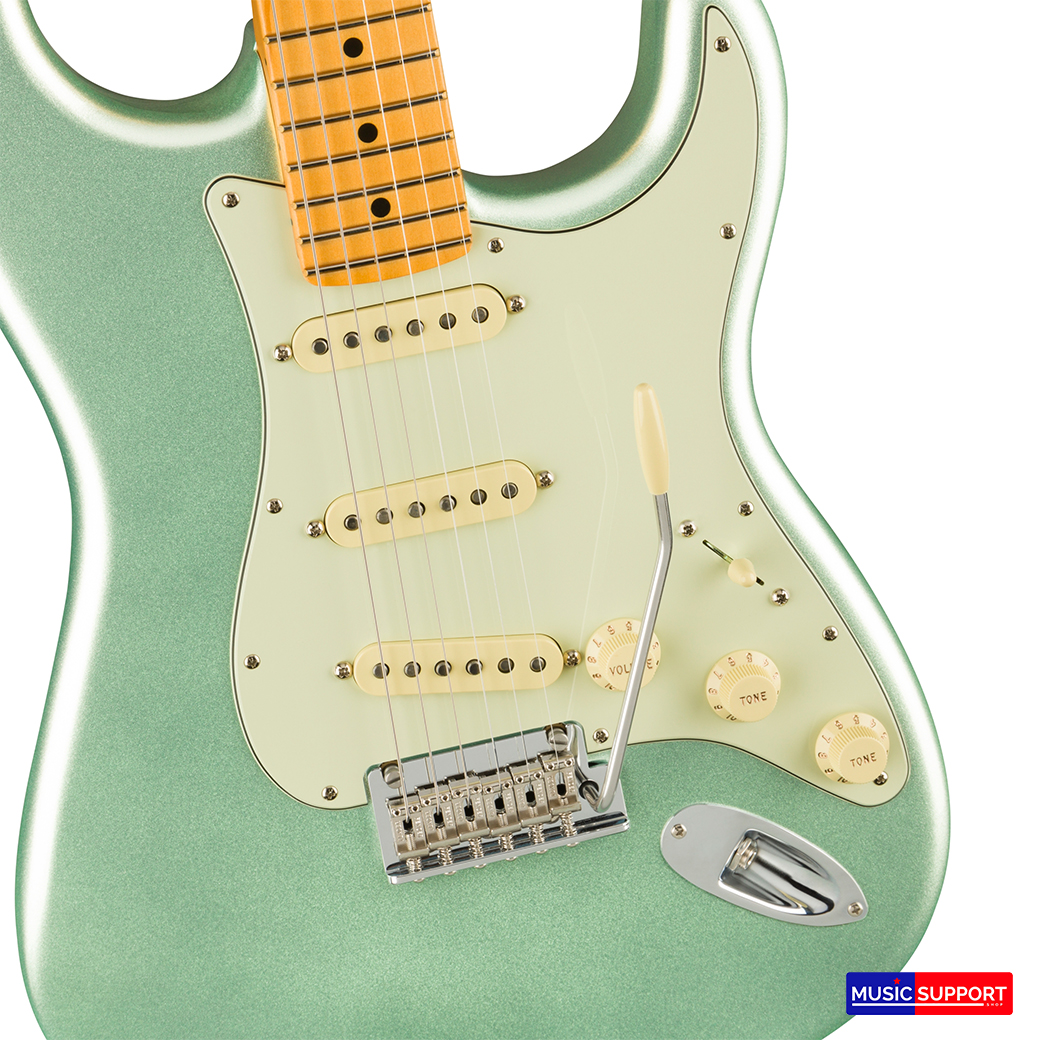 กีตาร์ไฟฟ้า Fender American Professional II Stratocaster MN