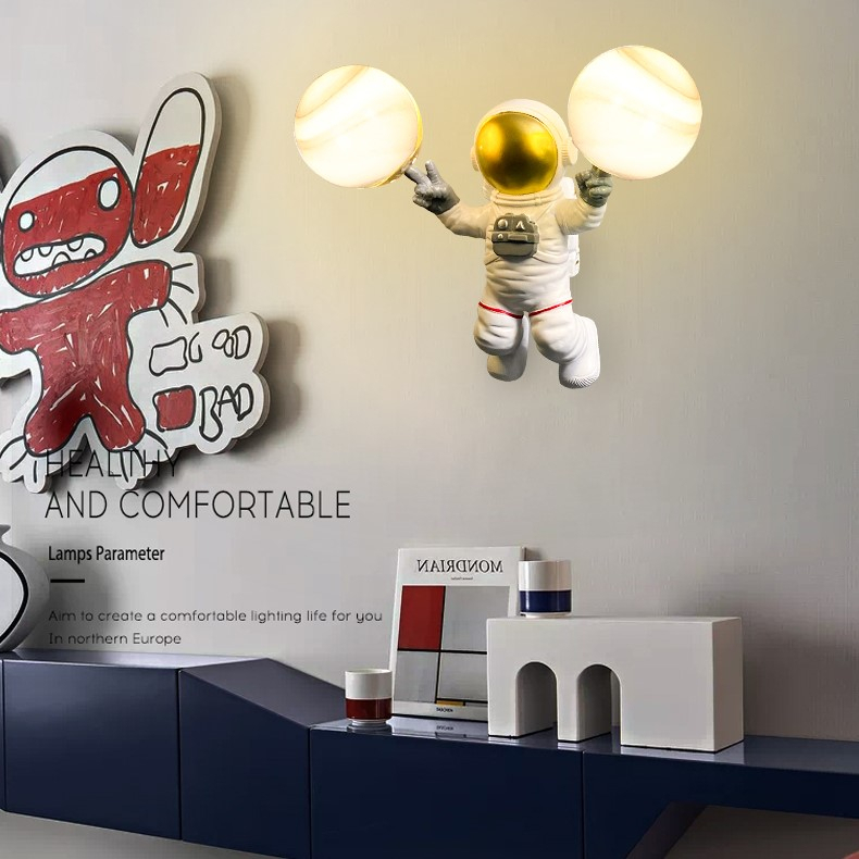 CT169A116 SOTMIA โคมไฟติดหัวนอน โคมไฟติดผนัง ไฟอวกาศ ไฟมนุษย์อวกาศ โคมไฟแต่งห้องเด็ก โคมไฟ
