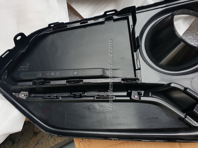 ฝากันชนหน้า Civic Hatchback Honda แท้