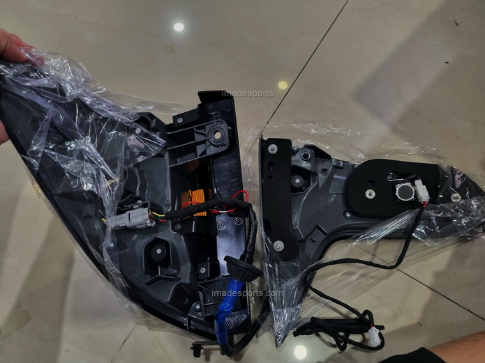 โคมไฟท้าย HRV S-Black Edition STYLE (White)