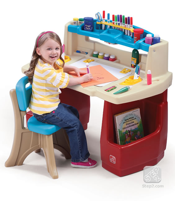 Step2 Deluxe Art Master Desk โต๊ะทำการบ้าน