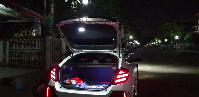ไฟแผงประตูหลัง (ไฟเตือนรถหลัง+ไฟส่อง super LED)