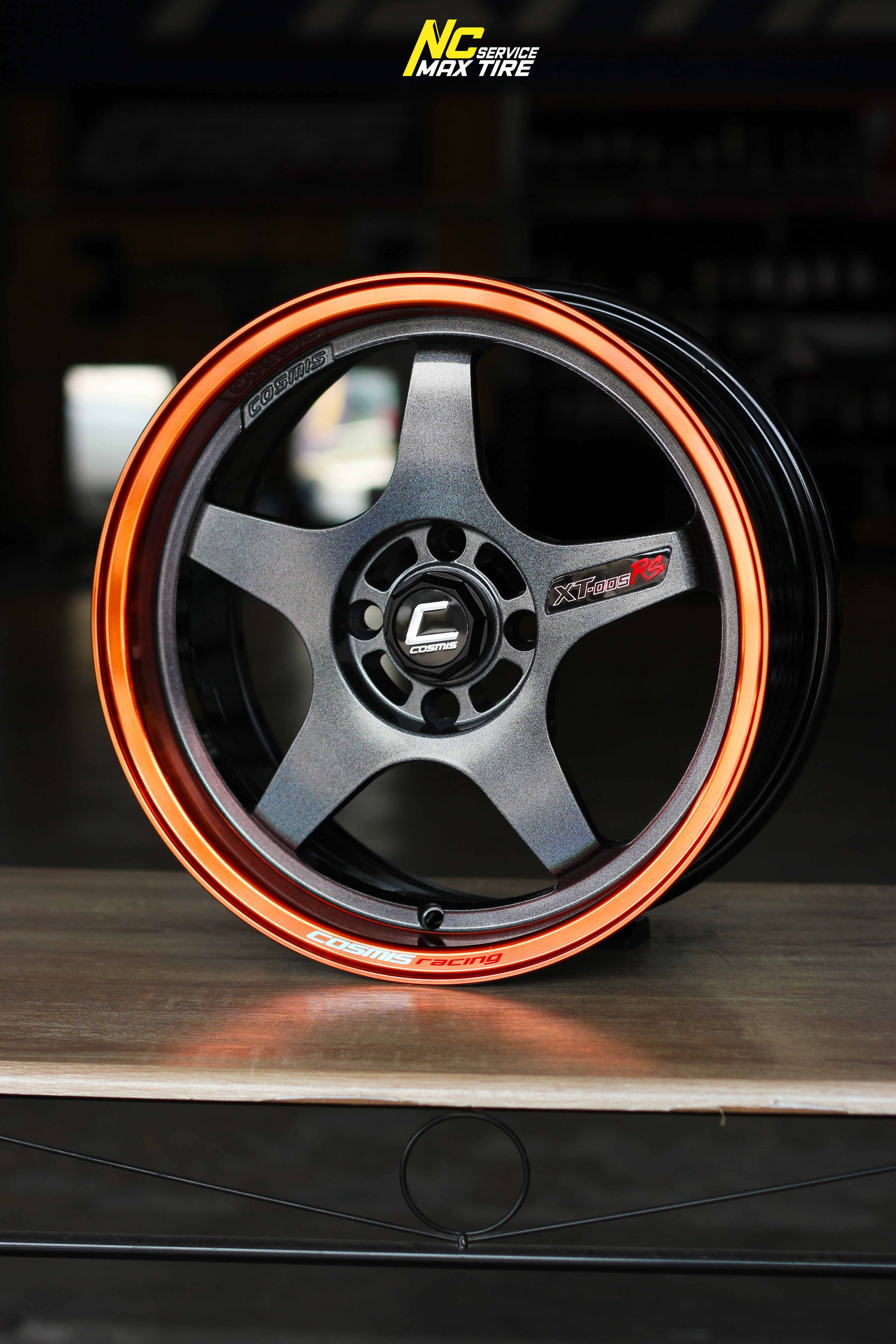 ล้อแม็กขอบ15 / Cosmis / XT-005RS / ล้อแม็กสีพิเศษ / Custom Color / 15x7.0 4H100 ET35 / Power Silver Black / Orange Gold