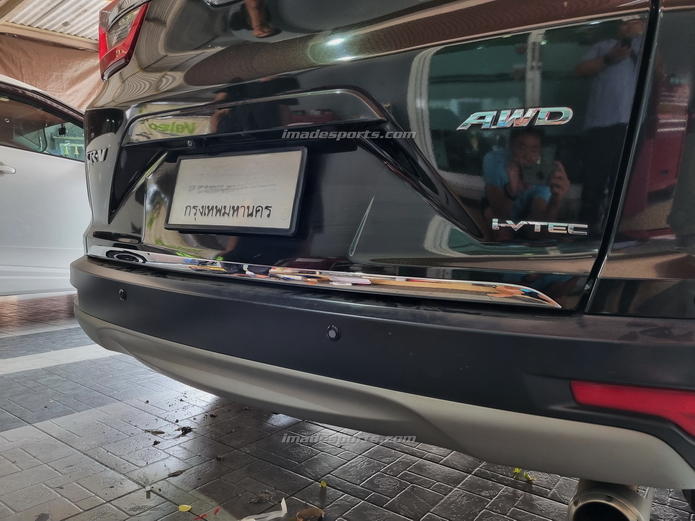 คิ้วฝาท้าย CRV G5 Elegant VX