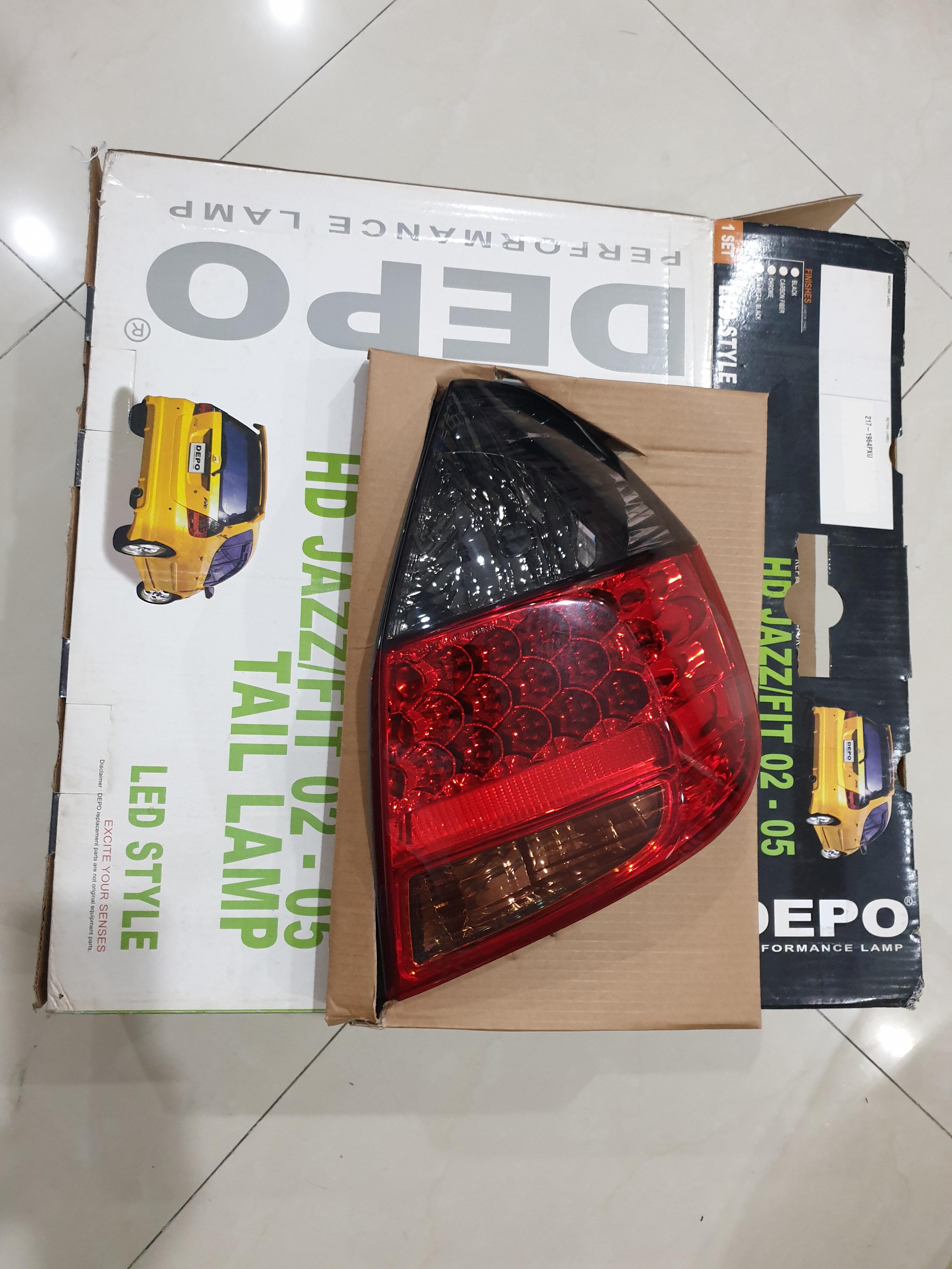 โคมไฟท้าย ซ้ายและขวา Jazz LED RS (EsDepo) Sale ล้างสต็อคของใหม่ !!