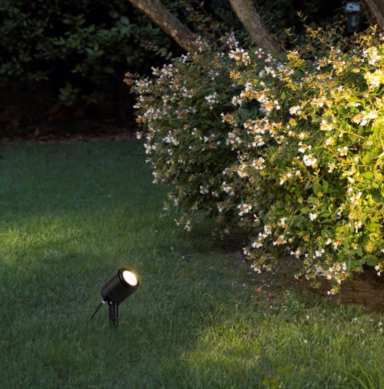 LED Garden Light Spike Warmwhite โคมแอลอีดีปักดิน รุ่น สไปค์ แสงเหลือง มาตรฐาน IP65 กันฝน