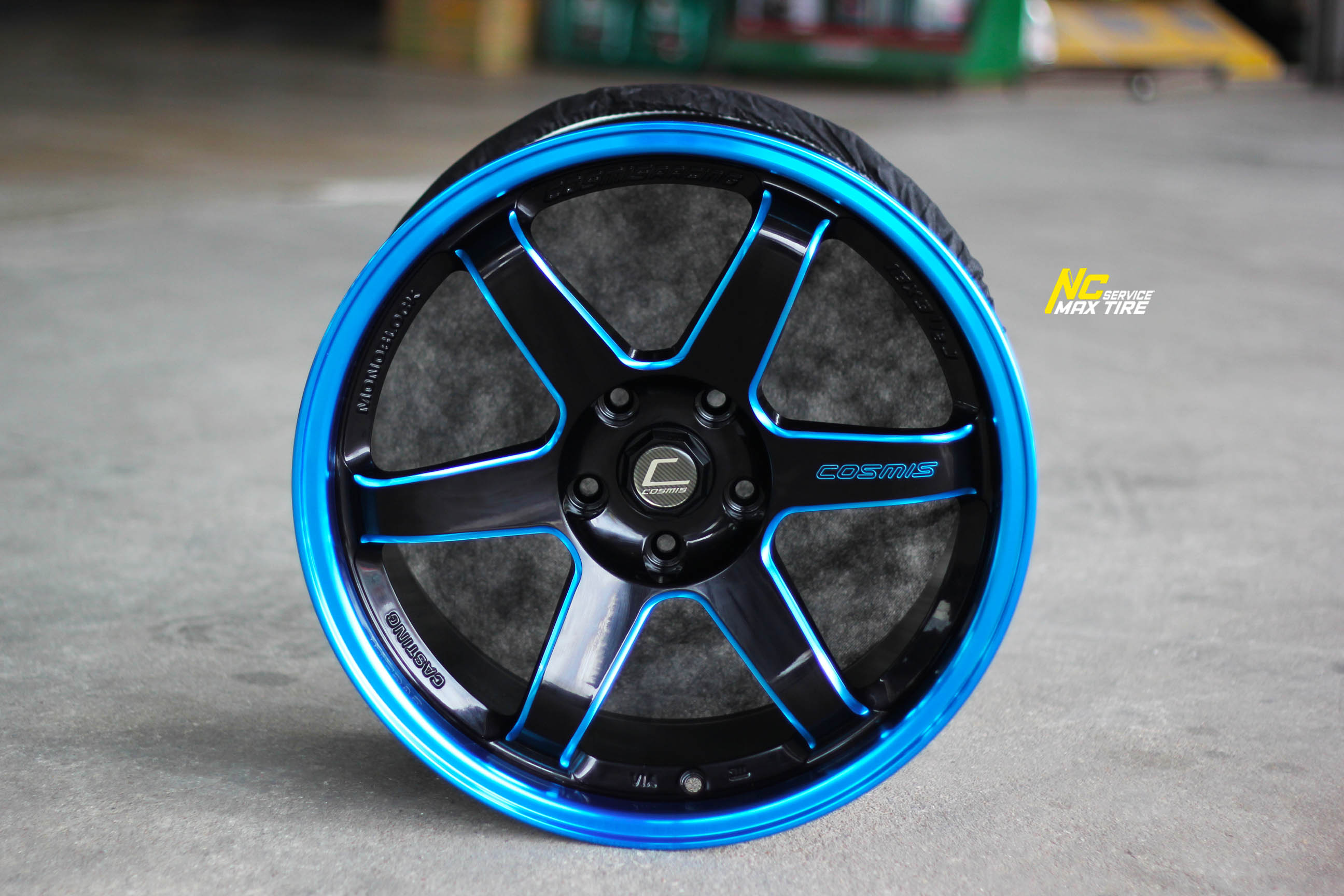 ล้อแม็กขอบ18 / Cosmis / RG-06 / ล้อแม็กสีดำCNCข้างก้านไดฟ์ฟ้า / ล้อแม็กสำหรับกระบะตัวเตี้ย / 18x8.5 5H114.3 ET22
