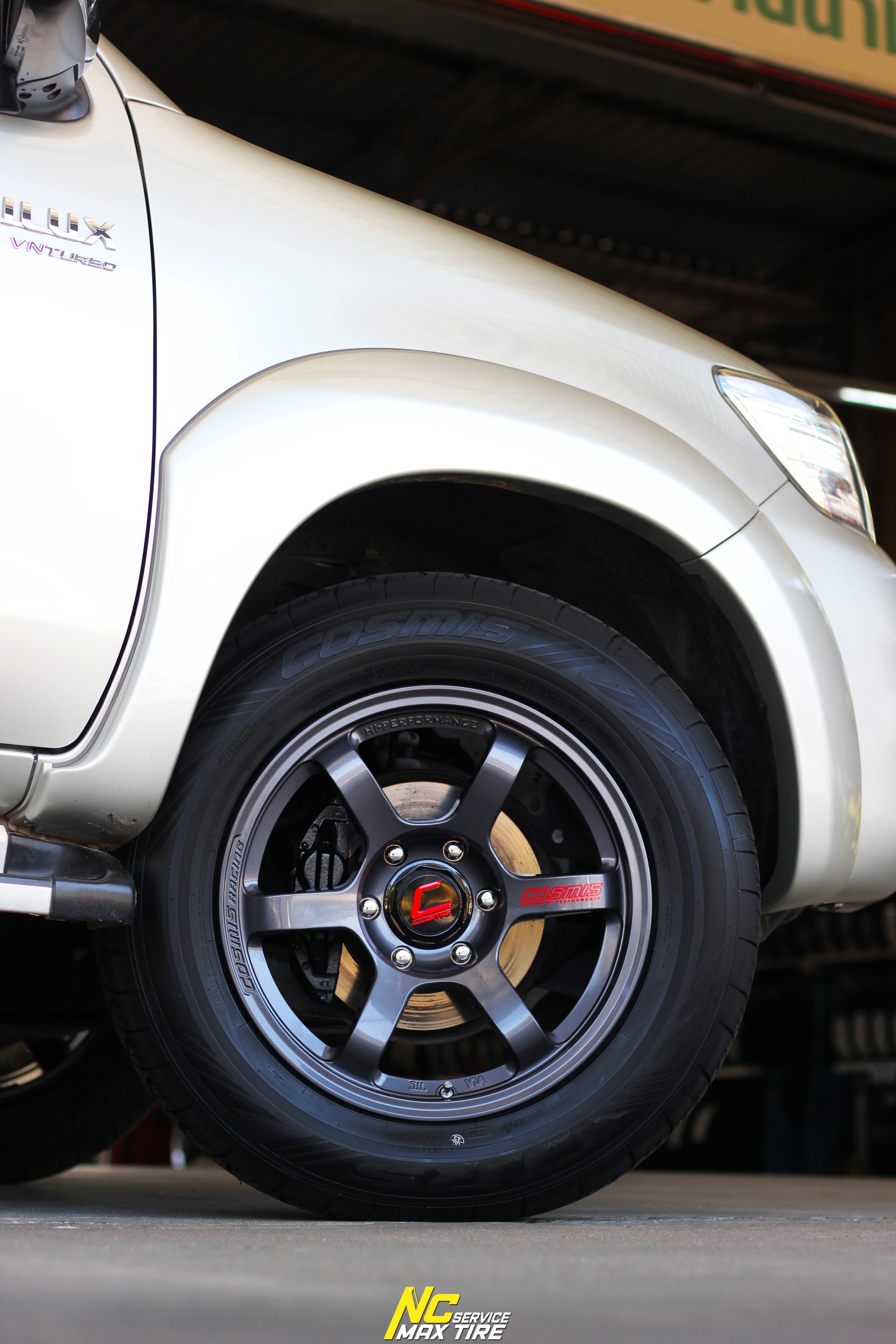 TOYOTA VIGO CHAMP / ล้อแม็กขอบ18 / Cosmis / RG-06SN / 18x9.0 6H139.7 ET0 / ล้อแม็กสีเทากัลเงาทั้งวงCNCหยอดตัวหนังสือแดงCNCตัวหนังสือที่ขอบ / T1RS / 265/60R18 / ล้อแม็กสำหรับรถกระบะ / ล้อแม็กสวยๆ / NCล้อแม็ก