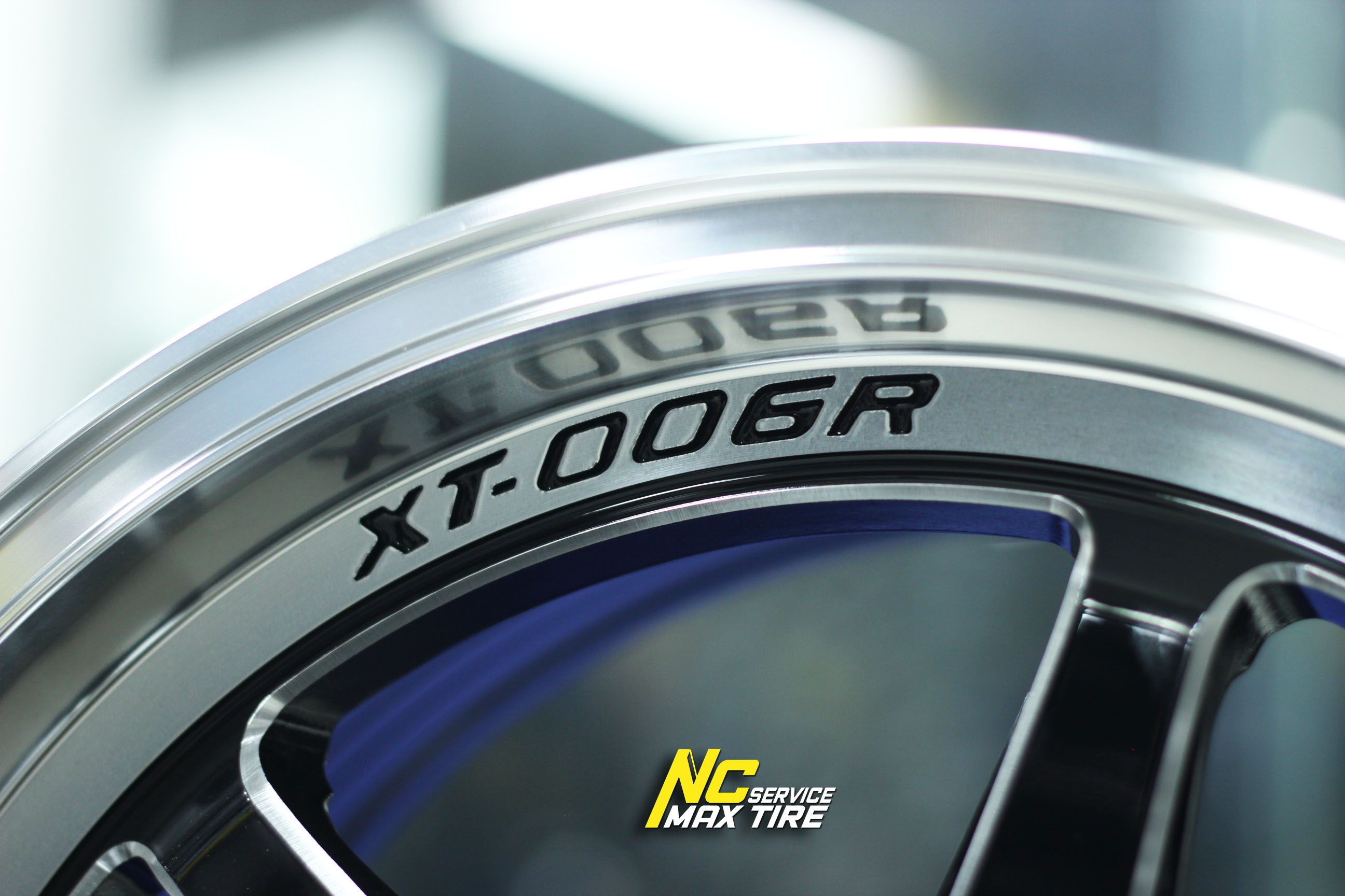 ล้อแม็กขอบ15 / Cosmis XT-005R / 15x7.0 4H100 ET35 / สำหรับรถเก๋ง