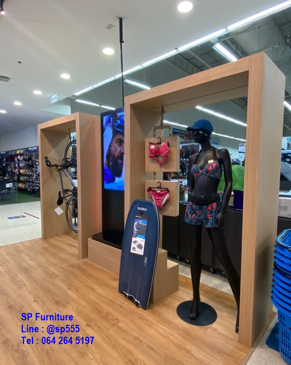 ชั้นวางสินค้า แท่นโชว์สินค้า Box diplay (Decathlon)