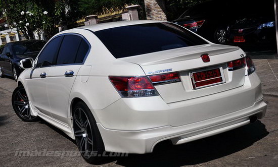 สปอยเลอร์ Accord G8 modulo (import)