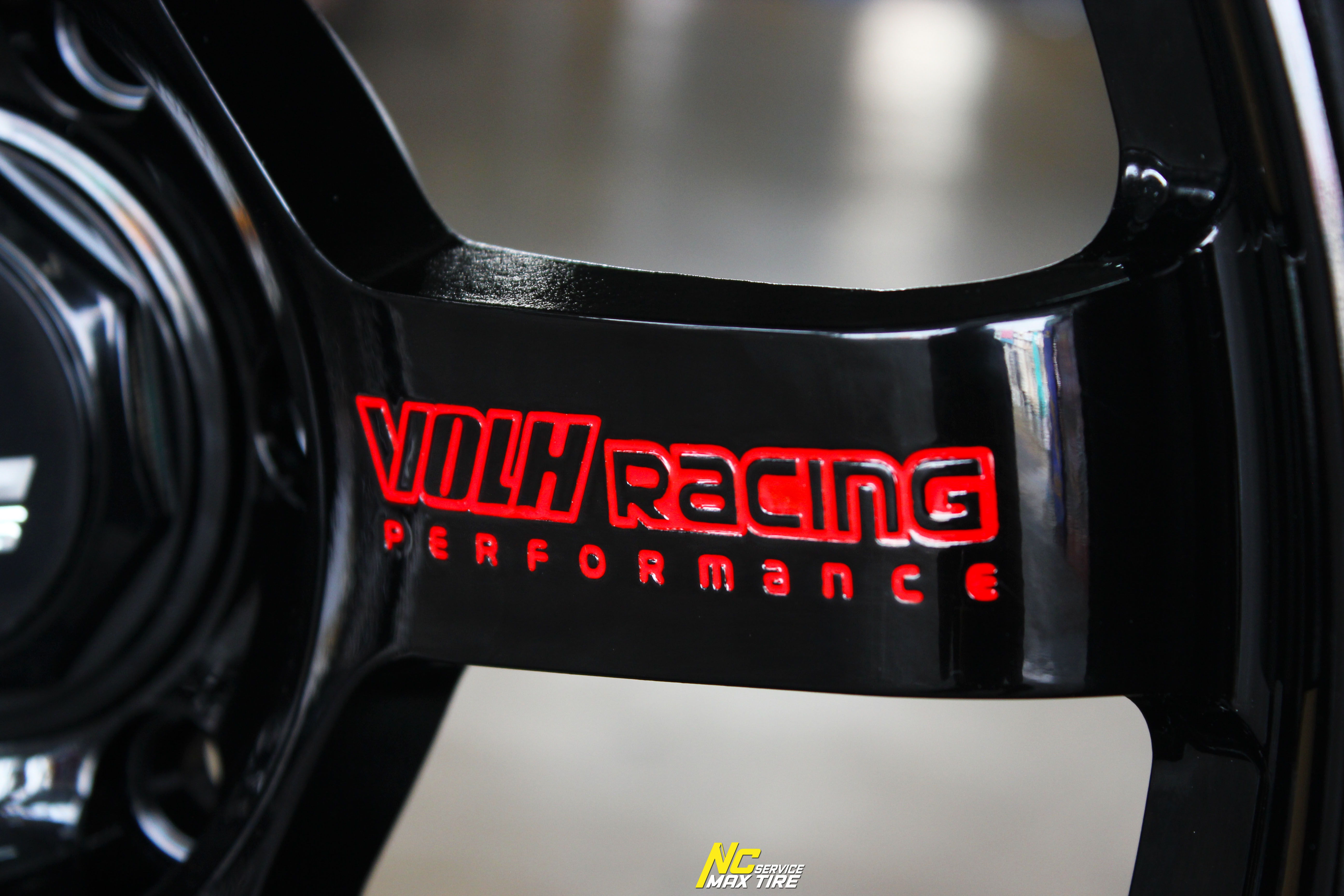 ล้อแม็กขอบ18 / Cosmis / RG-06SR / ล้อแม็กสีดำพิเศษ / DEEP BLACK / ล้อแม็กสำหรับรถกระบะ / SUV / PPV / ล้อแม็กสวยๆ / NC