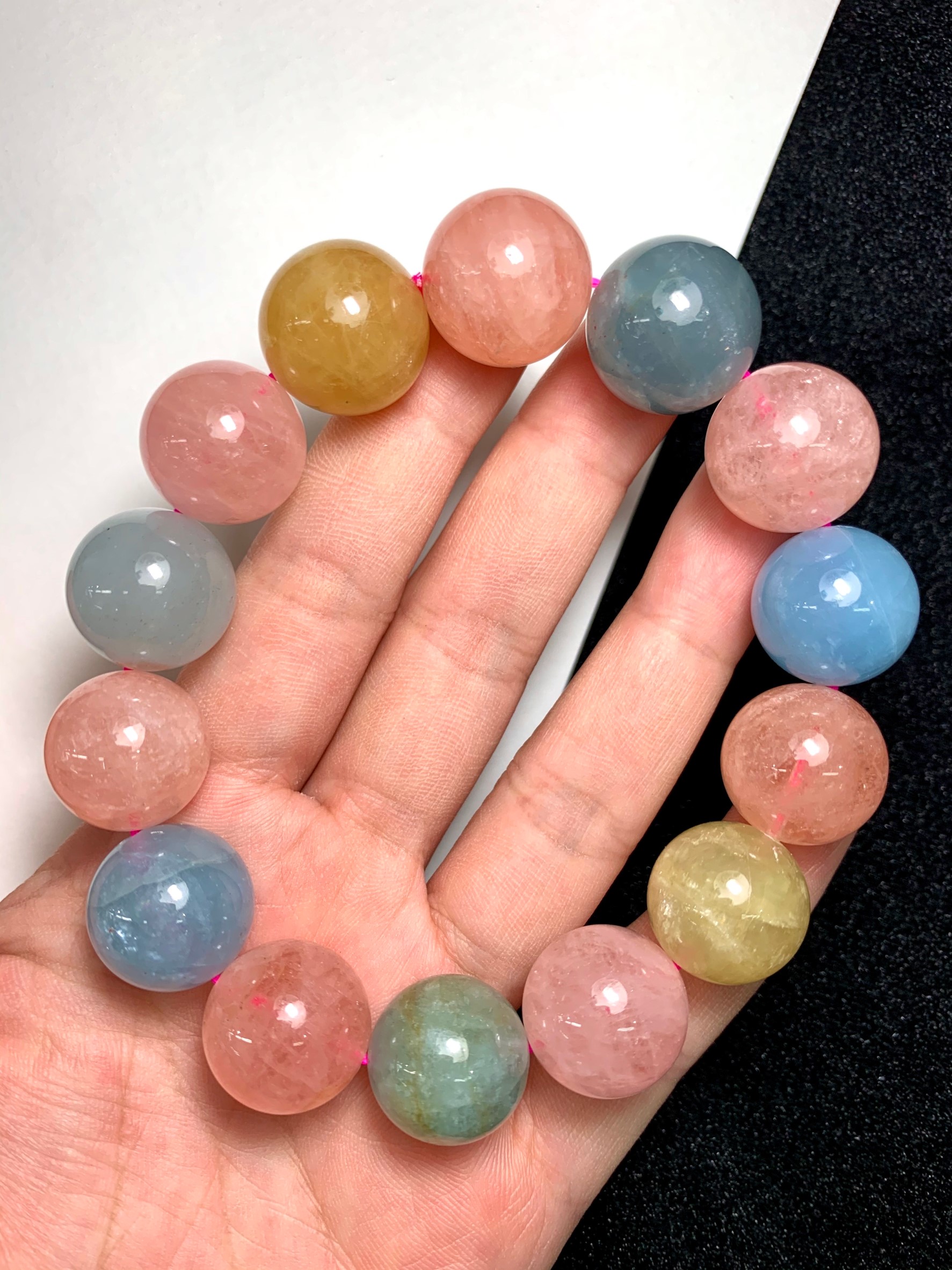 เบริล Beryl เกรดAA++ เนื้อกึ่งใส สวยหวาน ขนาด 17 MM