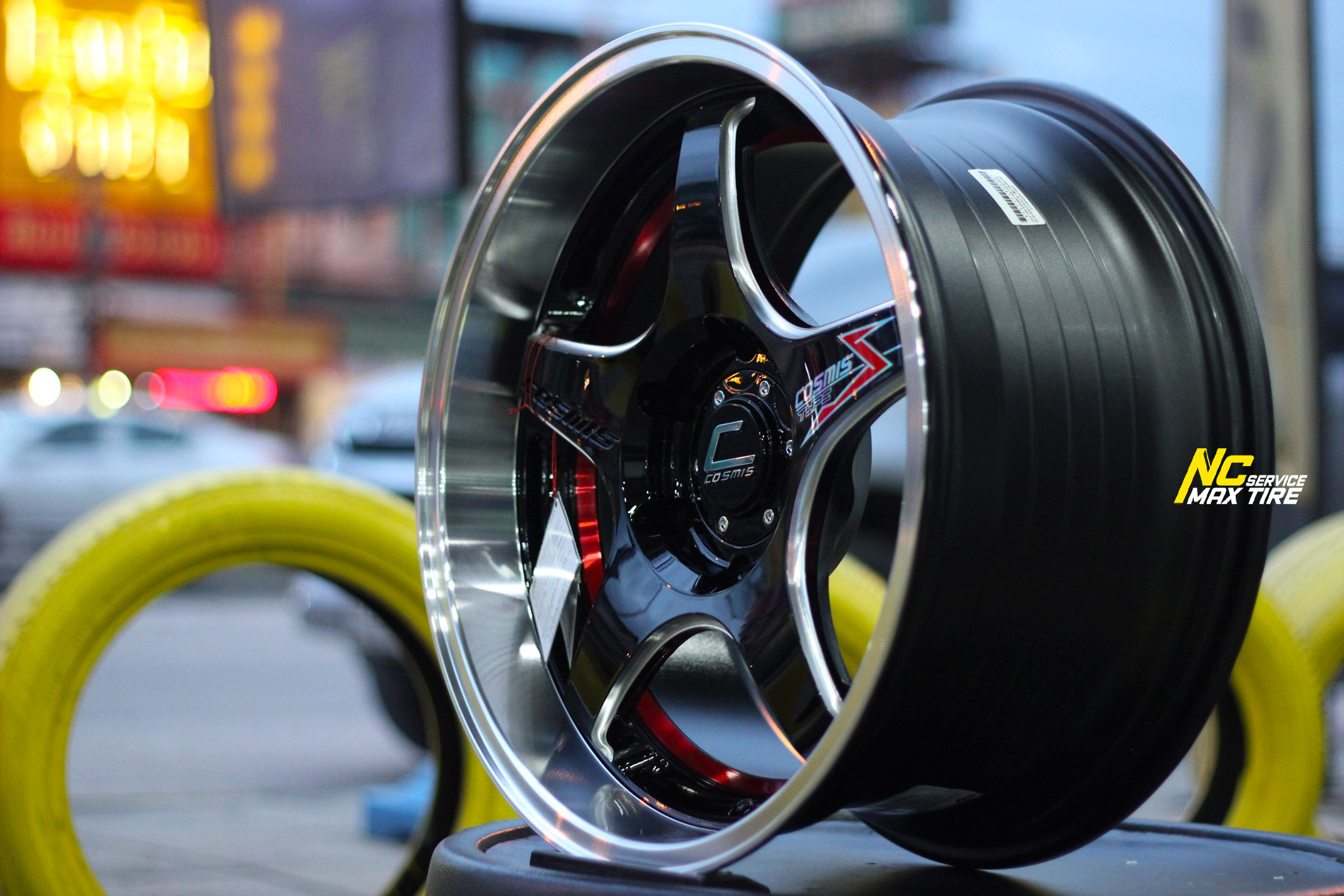 ล้อแม็กขอบ18 / Cosmis / Type-S / ล้อแม็กสีดำเส้นใต้แดง / 18x9.5 6H139.7 ET30 / 18x10.5 6H139.7 ET35