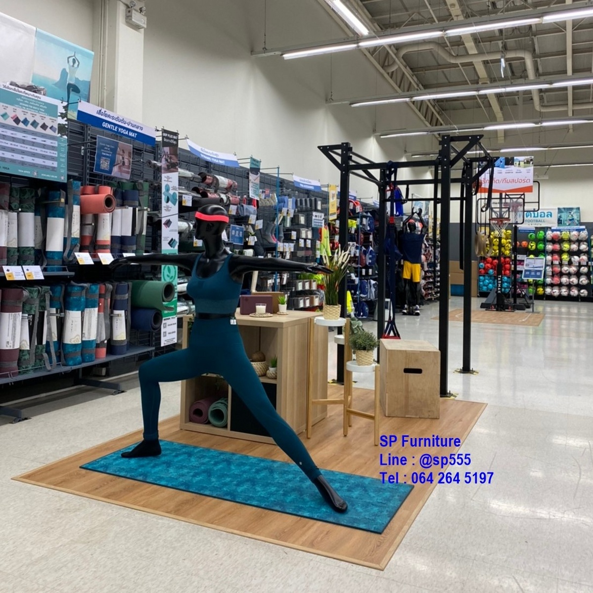 พร็อพแต่งร้าน ดีสเพลย์โชว์สินค้า (Project 6 univers) (DECATHLON)