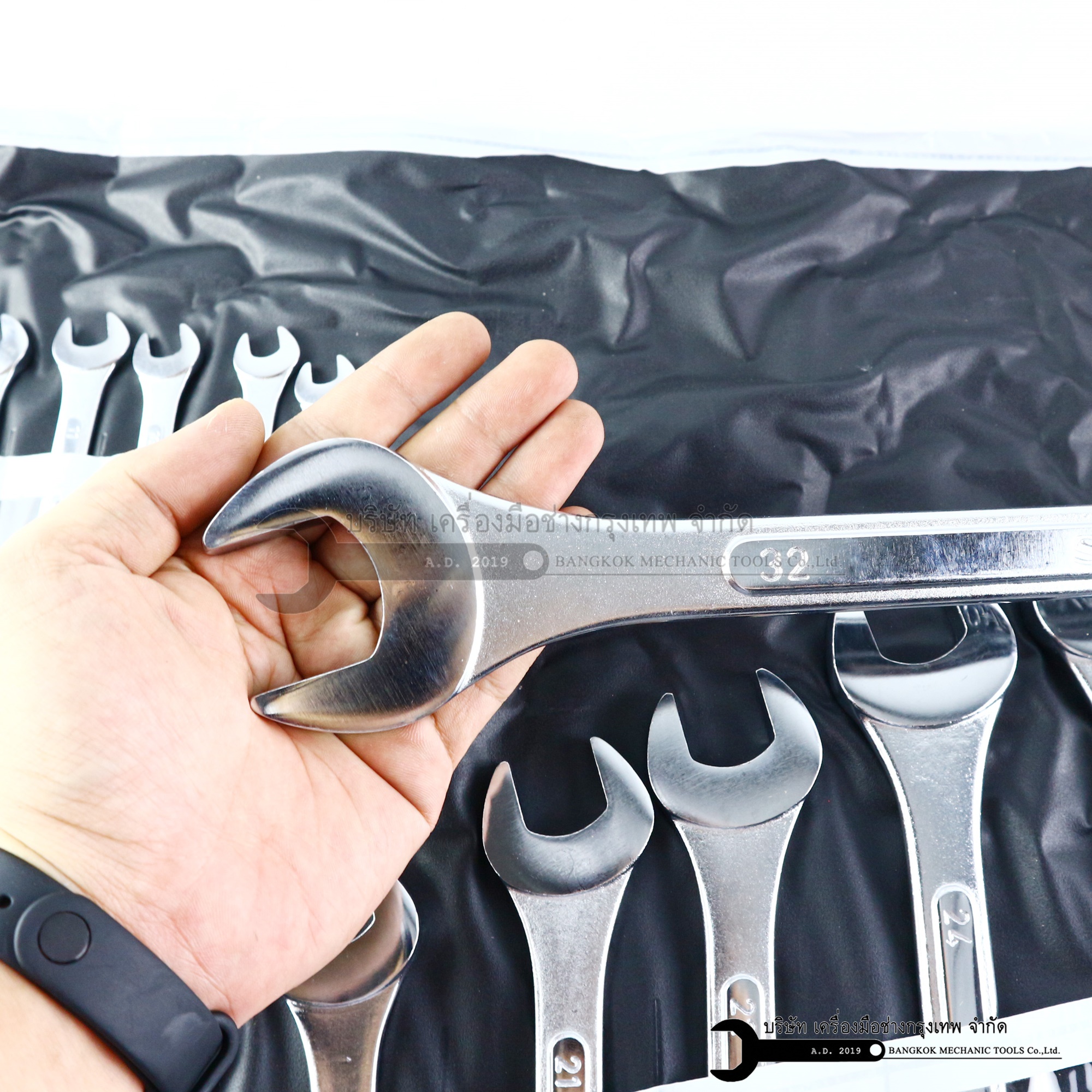 ประแจแหวนข้าง แบบชุดใหญ่ SOLO เบอร์ 8-32 รุ่น 818-8 ของแท้เเน่นอน 100%