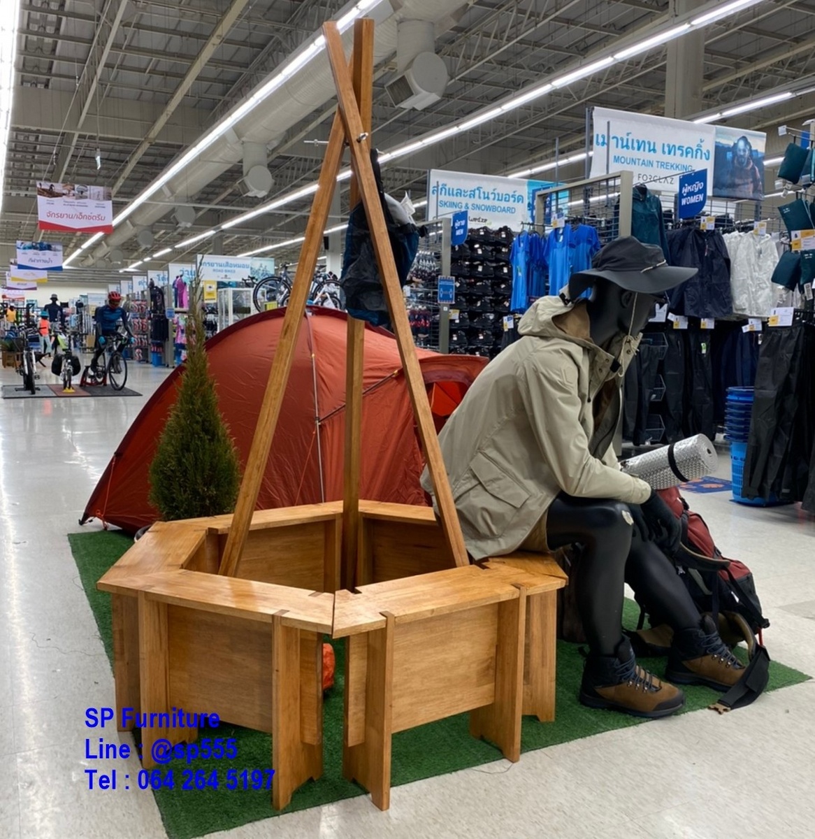 พร็อพแต่งร้าน ดีสเพลย์โชว์สินค้า (Project 6 univers) (DECATHLON)