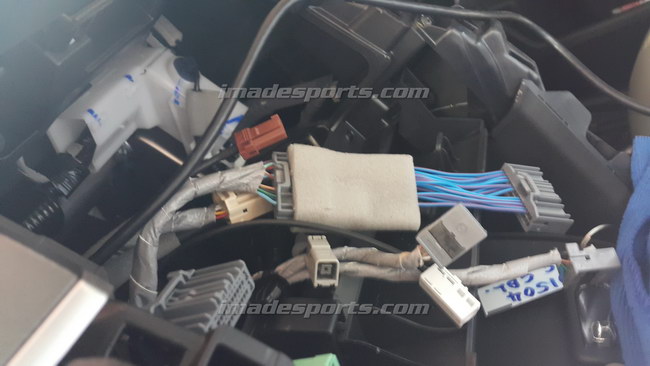 ปลั๊กปลดล็อคหน้าจอ สำหรับรถ Jazz GK