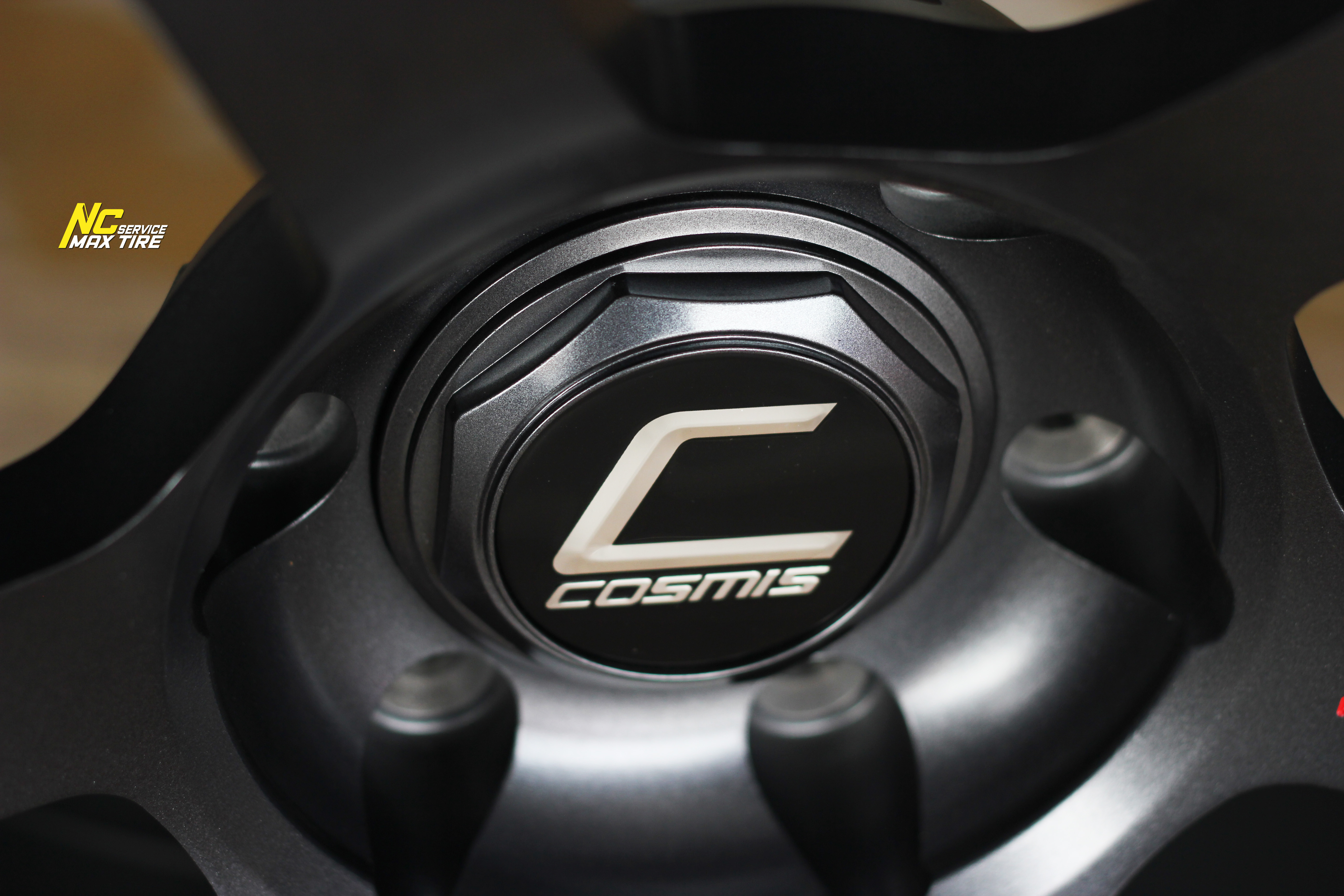 ล้อแม็กขอบ18 / Cosmis / RG-06SR / ล้อแม็กสำหรับรถกระบะ / SUV /PPV / 18x9.0 6H139.7 ET0 / ล้อแม็กสีกัลเทา+ตัวหนังสือแดงที่ก้าน / NC