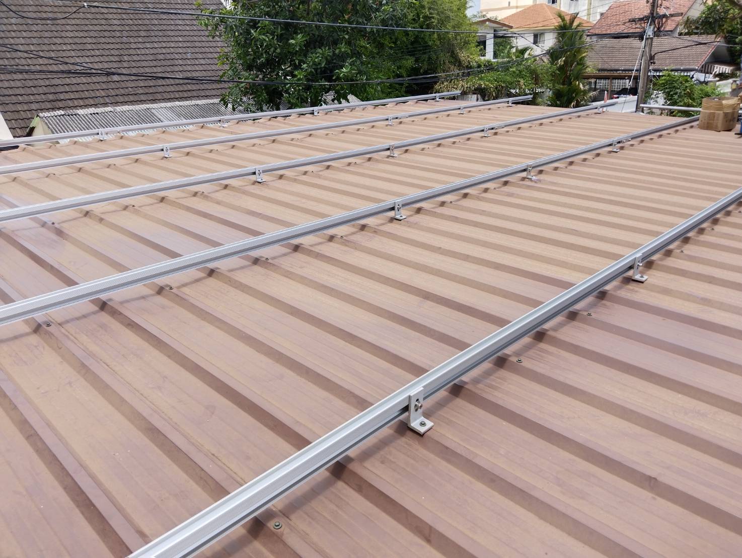 ผลงาน-ออกแบบ-ติดตั้งพร้อมขออนุญาตโซล่าเซลส์