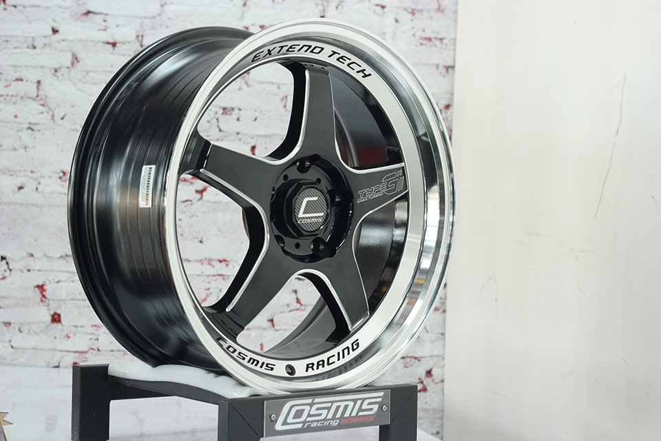ล้อแม็กขอบ17 COSMIS TYPE-G V.2 สีเงินหน้าดำ สำหรับรถเก๋ง (ราคาต่อวง)