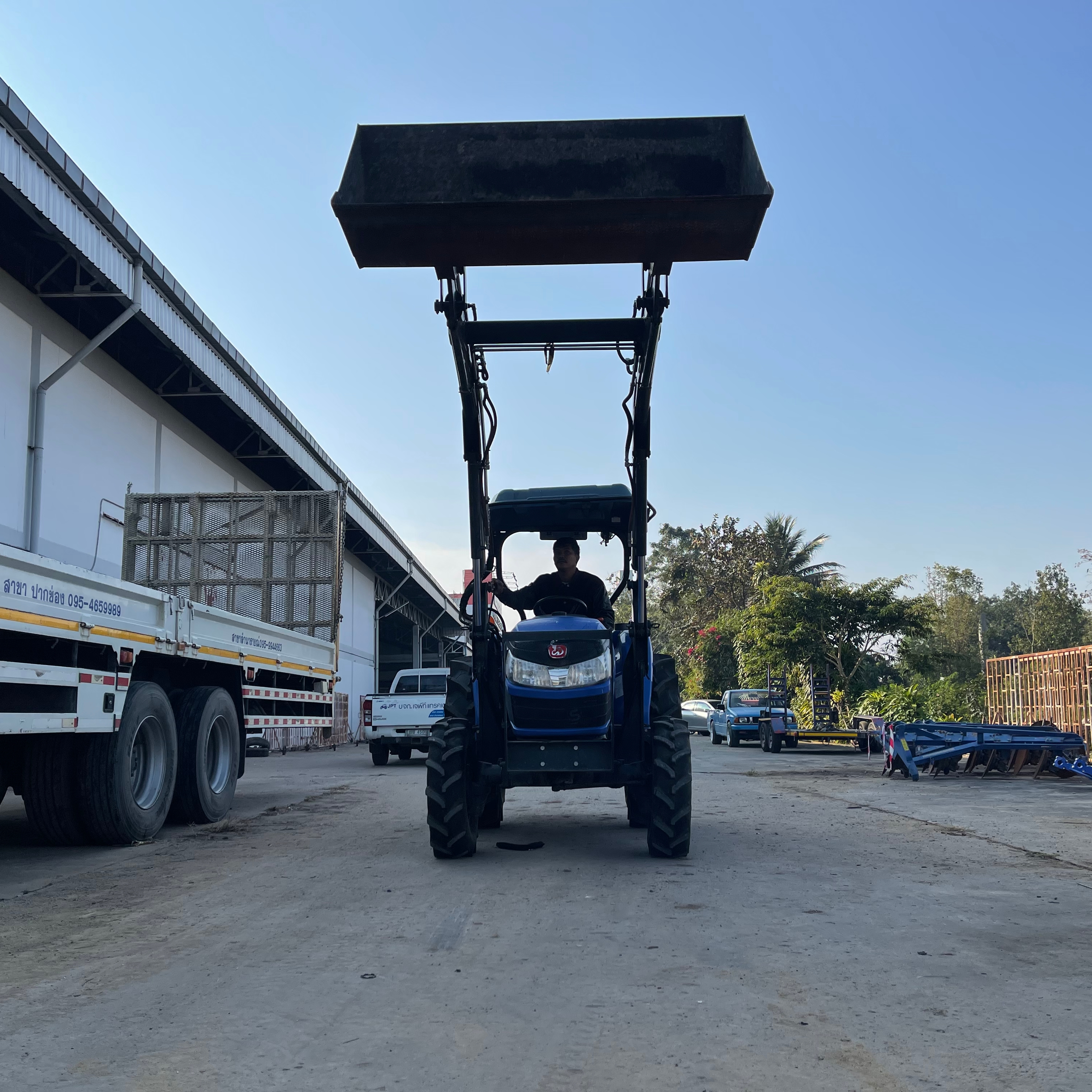 รถไถอิเซกิมือสอง สวย 40 แรงม้า+ บุ้งกี๋ NT540 ราคาไม่แพง