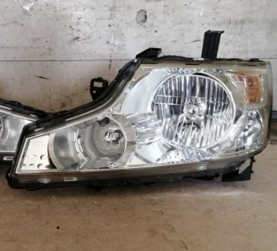 โคมไฟหน้า Honda STEP WGN SPADA