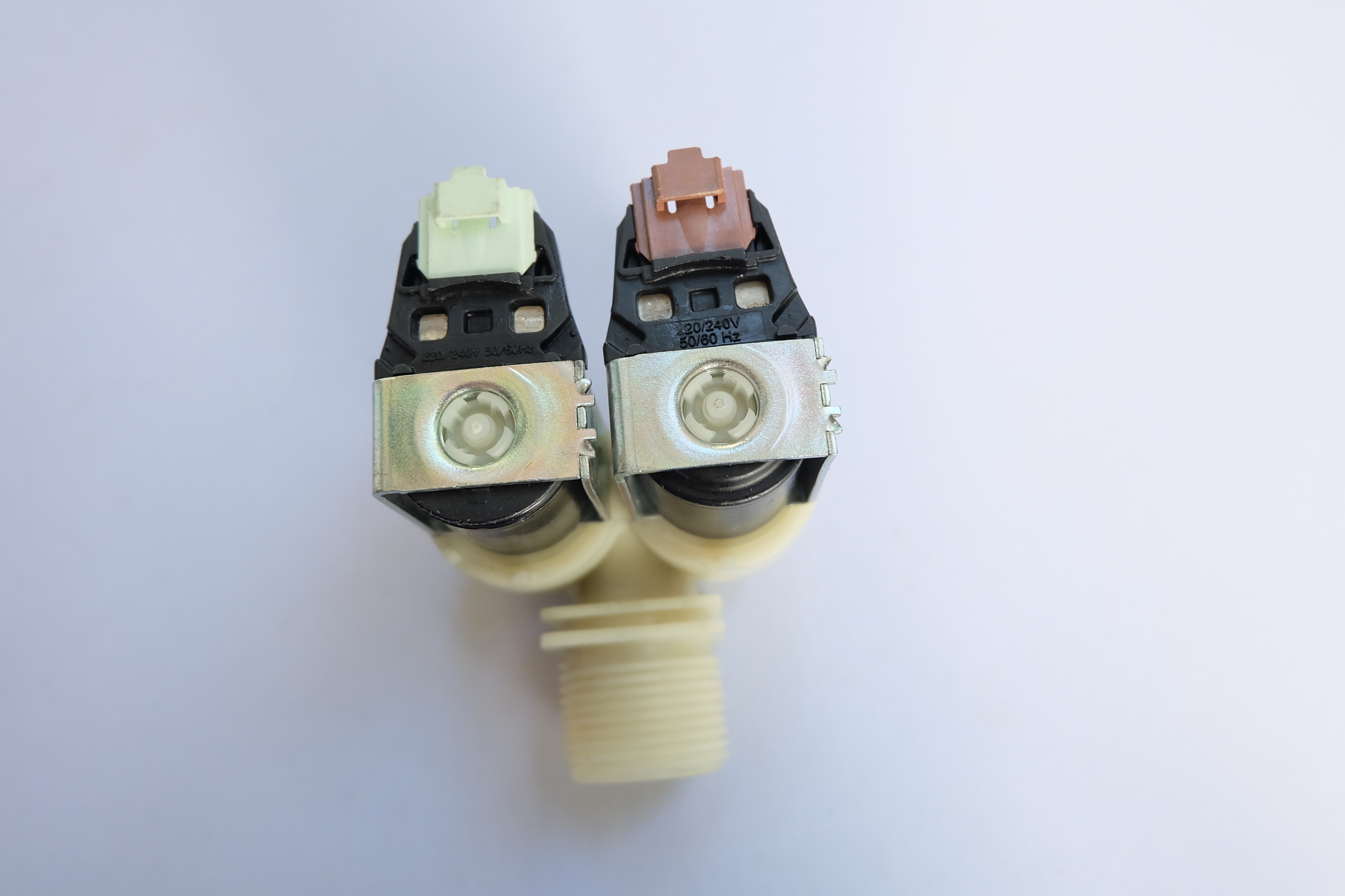 วาล์วน้ำเครื่องซักผ้า Electrolux รุ่น EWF8576