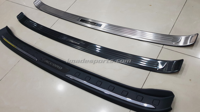 กาบฝาท้ายกันชน ด้านนอก Accord G10