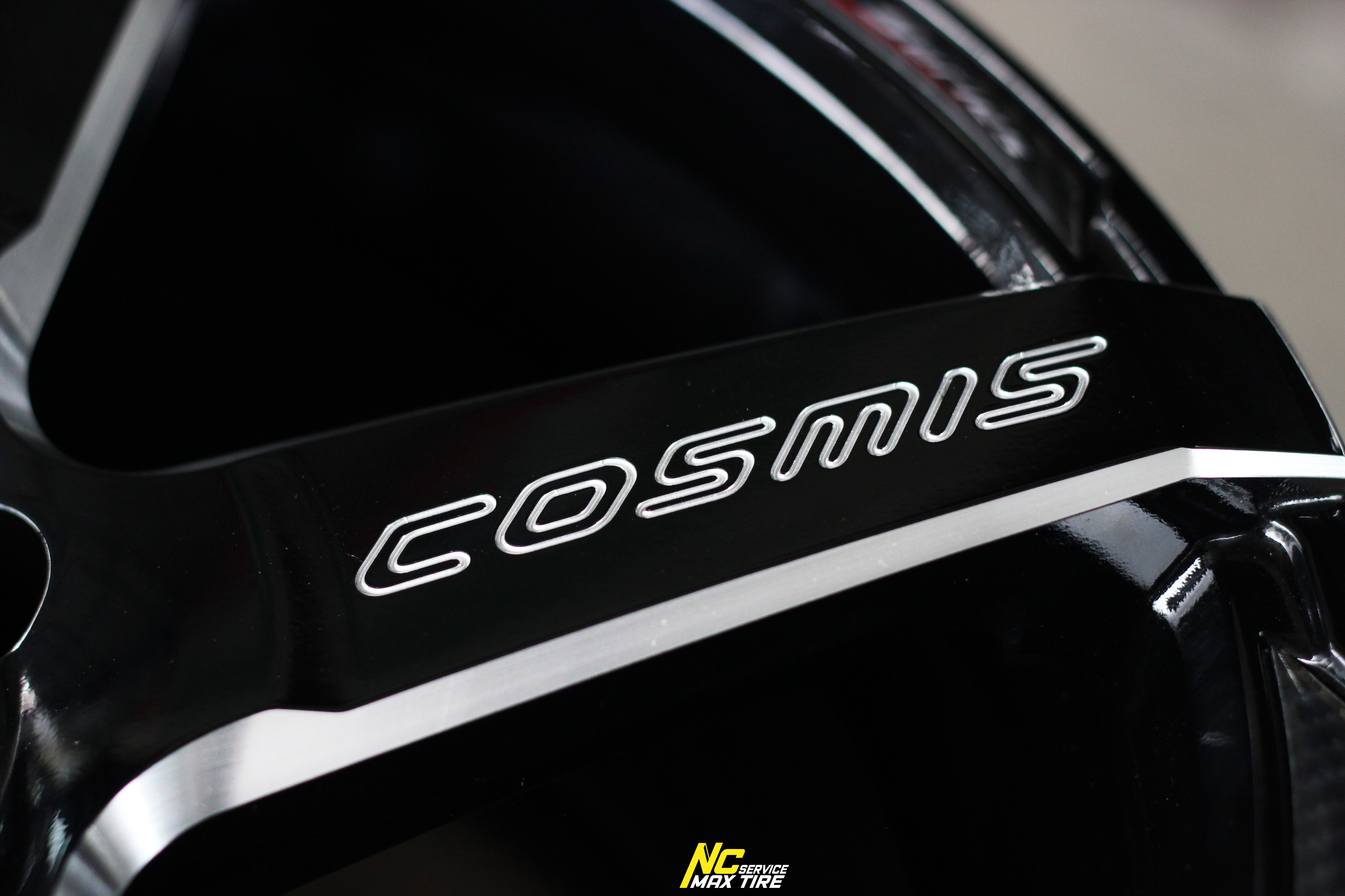 ล้อแม็กขอบ17 / Cosmis / Innerline / S1 / 17x8.0 5H114.3 ET30 / ล้อแม็กสีดำเงา+CNCข้างก้าน / NC / PP