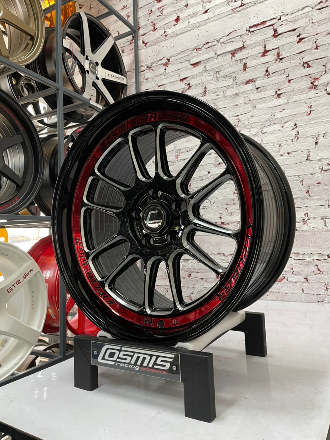 ล้อแม็กขอบ18 XT-206RR สีดำ ขอบดำ เส้นใต้ขอบแดง สำหรับรถกระบะ (ราคา4วง)