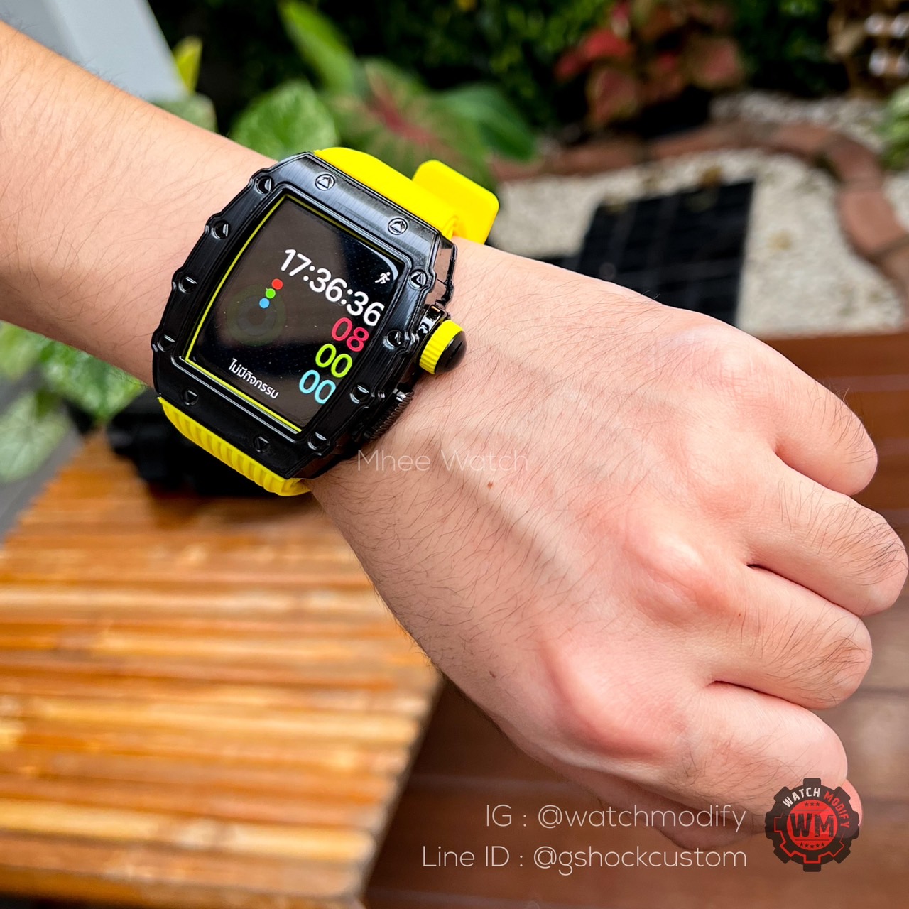 Case for Apple Watch 44mm ใส่ได้ทุกซีรี่ย์ ทรง RM model Yellow Black Luxury Style Stainless+Rubber Band