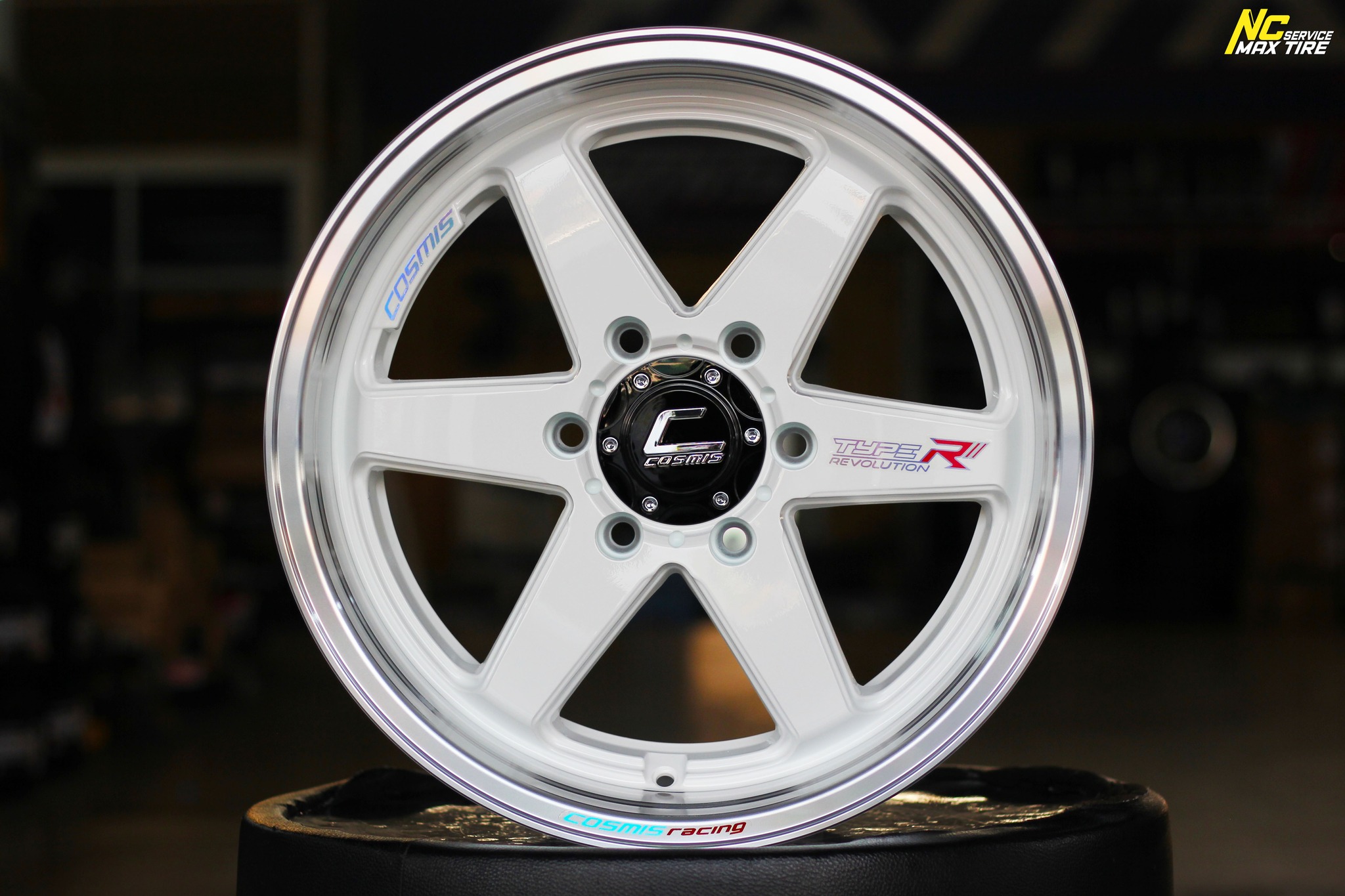 ล้อแม็กขอบ18 / Cosmis / Type-R Revolution / ล้อแม็กสีพิเศษ / 18x8.5 6H139.7 ET22 / CUSTOM COLOR / ล้อแม็กขาวทั้งวง+ขอบเงา+เพลท / ล้อแม็กสำหรับรถกระบะ