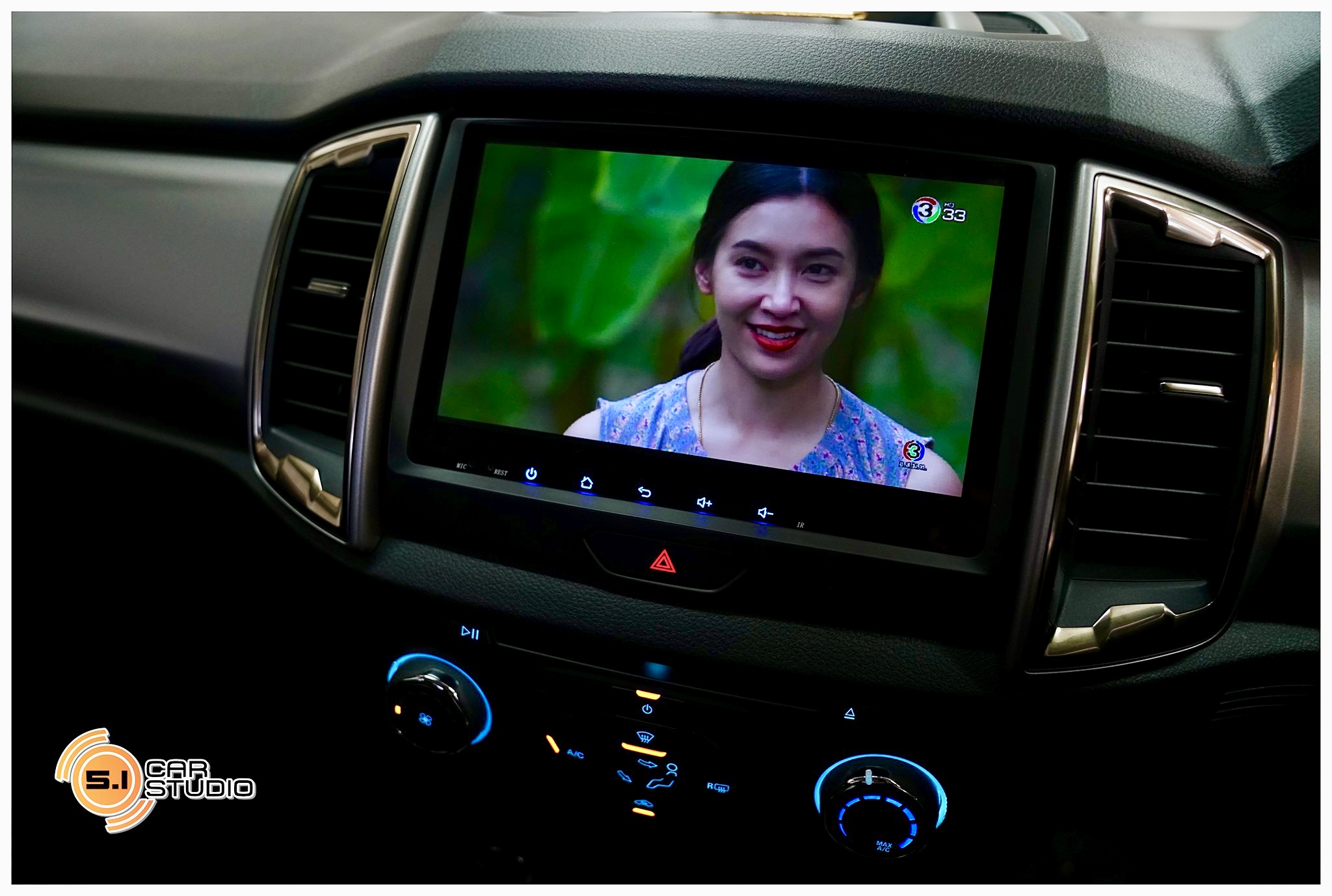 จอแอนดรอย 9 นิ้ว สำหรับ FORD 9 นิ้ว RANGER XLT 2015-ปัจจุบัน ปลั๊กตรงรุ่นติดตั้ง ไม่มีตัดต่อสายไฟ