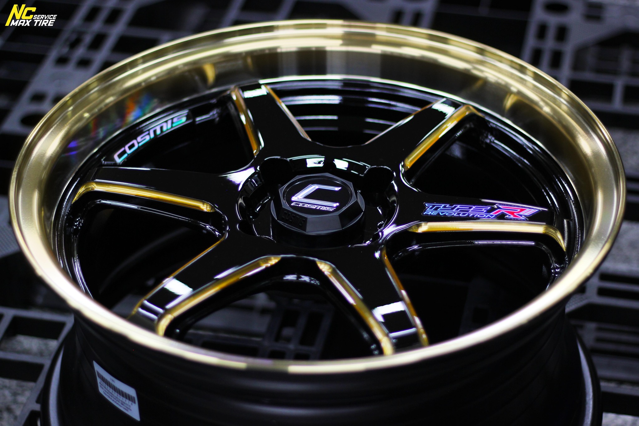 ล้อแม็กขอบ15 / Cosmis / Type-R Revolution / 15x7.0 4H100 ET35 / ล้อแม็กสีดำขอบไดร์ทอง+CNCข้างก้านทอง+เพลท / ล้อแม็กสวยๆ / ล้อแม็กสำหรับรถเก๋ง / City Car / Eco Car / NC