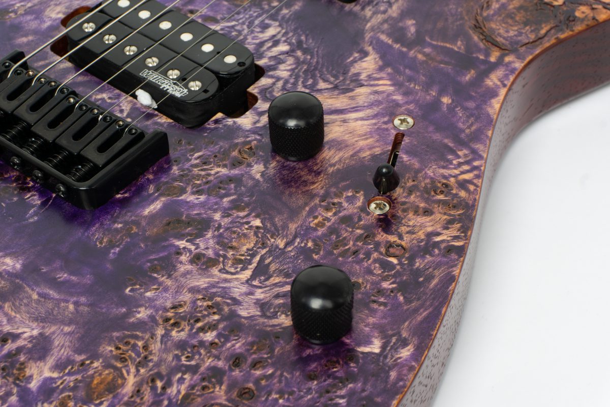 กีต้าร์ไฟฟ้า Kazuki Dragon Series สี Purple