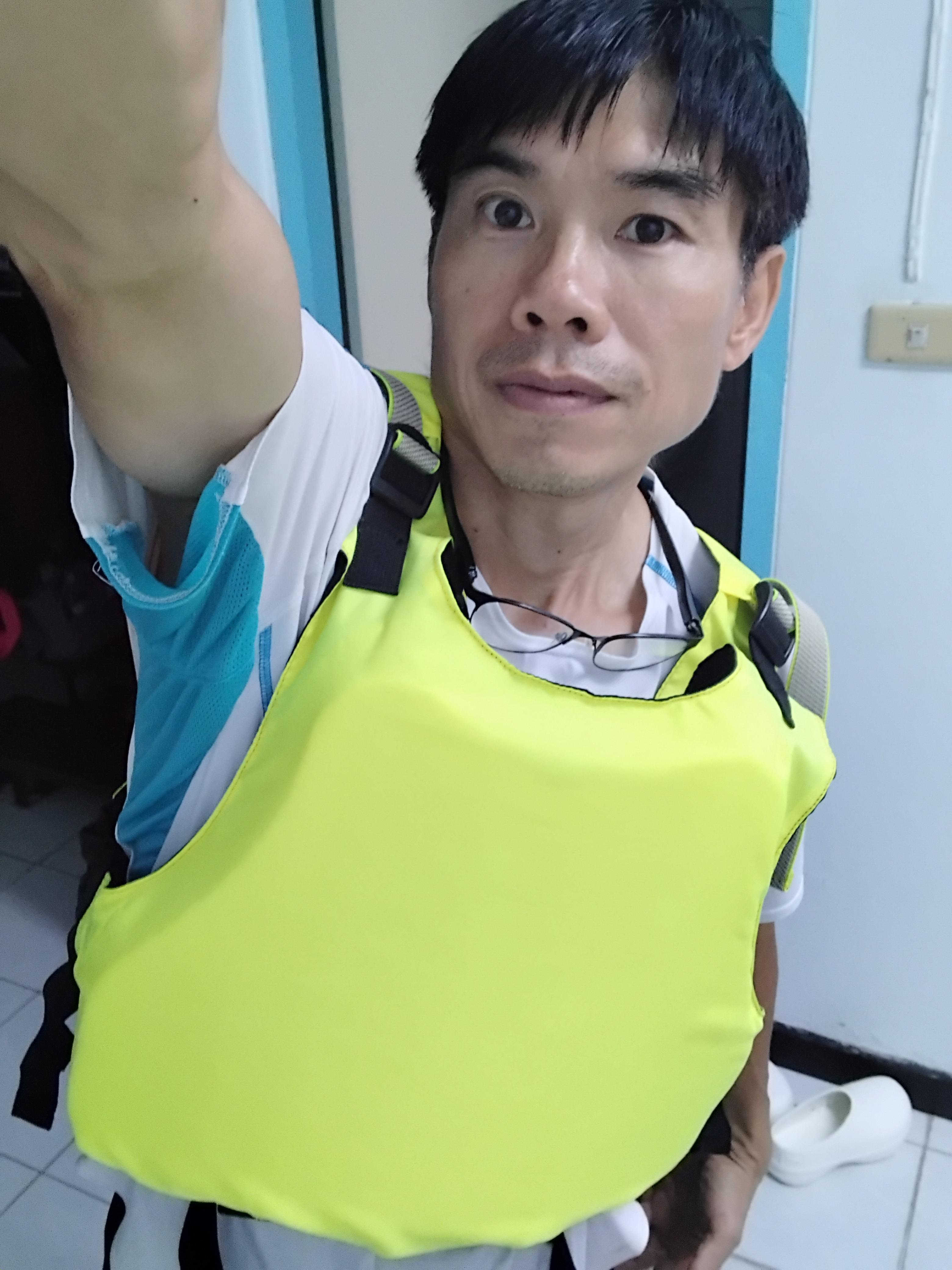 เสื้อชูชีพกีฬาทางน้ำ เสื้อชูชีพกู้ภัย เขียวสะท้อนแสง ฟรีไซส์