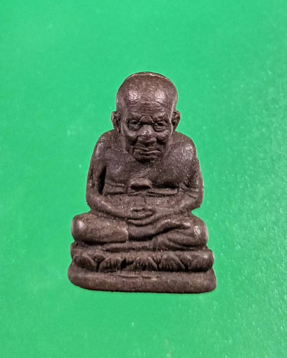 หลวงปู่ทวด วัดสะบ้าย้อย รุ่นเครื่องบินตกเสิ่นเจิ้น ปี 2539 เนื้อว่าน พิมพ์ใหญ่