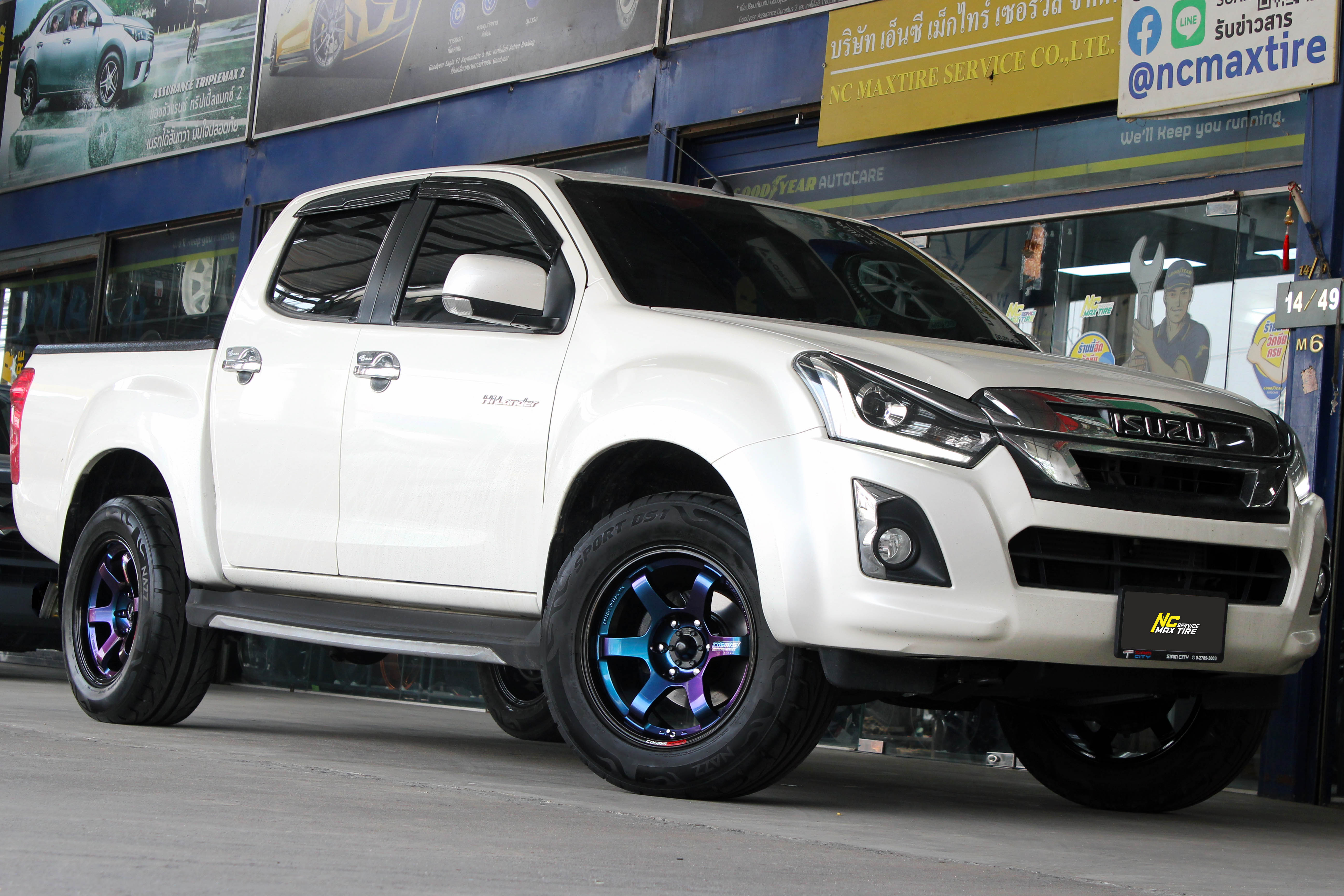 Isuzu D-max / ล้อแม็กขอบ18 / ล้อแม็กสวยๆ / ล้อแม็กรถกระบะตัวสูง / Cosmis / RG-06S / ล้อแม็กสีพิเศษ / Custom Color / Power Blue / 18x9.0 6H139.7 ET0 / ล้อแม็กสีน้ำเงินเฉดพาวเวอร์+ขอบดำเงา+เพลท / NC