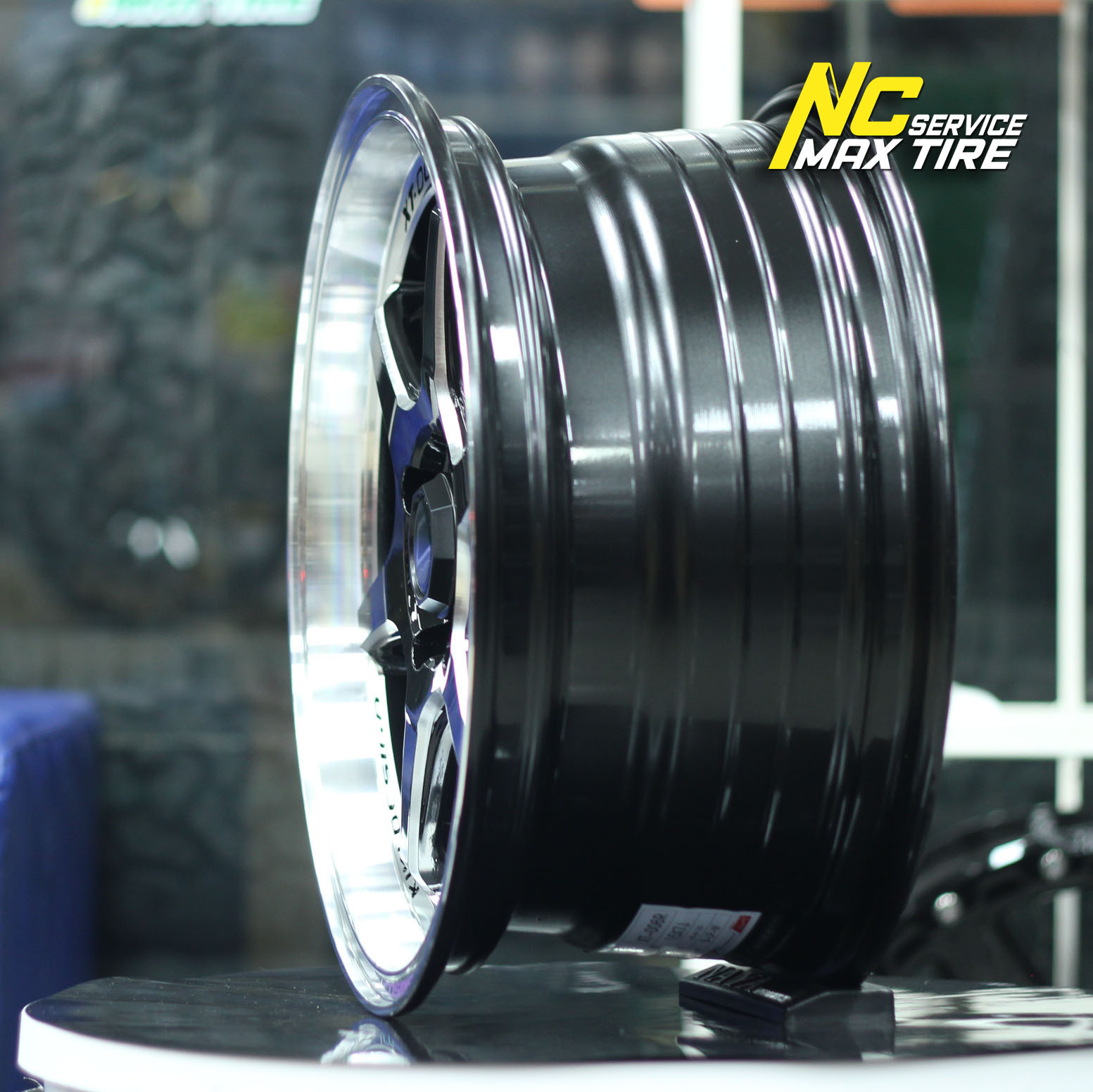 ล้อแม็กขอบ15 / Cosmis XT-005R / 15x7.0 4H100 ET35 / สำหรับรถเก๋ง