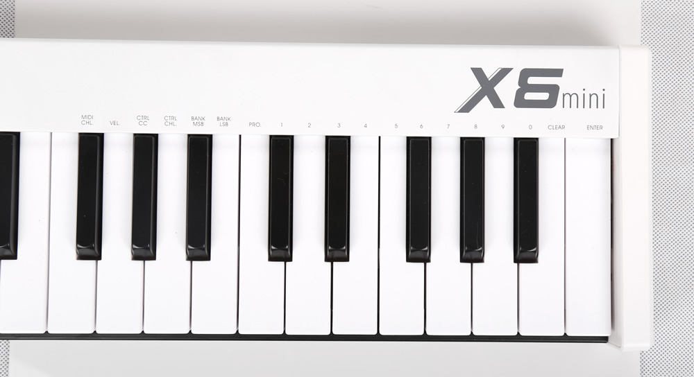 เปียโน Midiplus X6 Mini 61 Mini Velocity Sensitive Keys USB Midi Keyboard