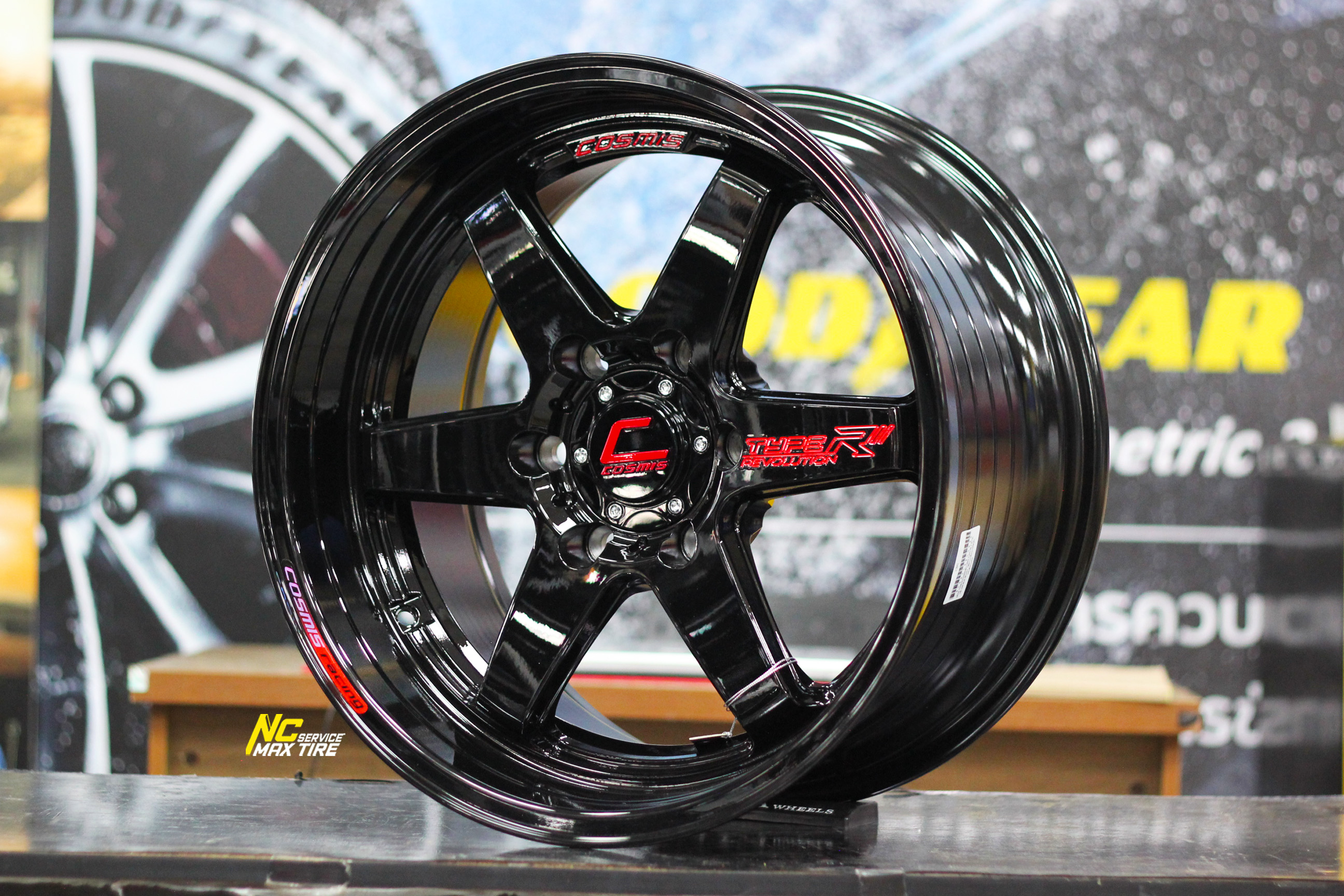 Type-r revolution / ล้อแม็กขอบ18 / Cosmis / Type-R Revolution / 18x9.5/10.5 6H139.7 ET27/32 / ล้อแม็กสีดำเงาทั้งวง / SUV / PPV / กระบะตัวเตี้ย / กระบะตัวสูง / NC