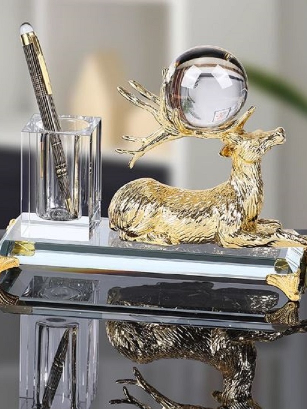 CT198D109 HOMMY ตั้งโชว์ ตั้งโต๊ะ ที่ใส่ปากกา กวาง