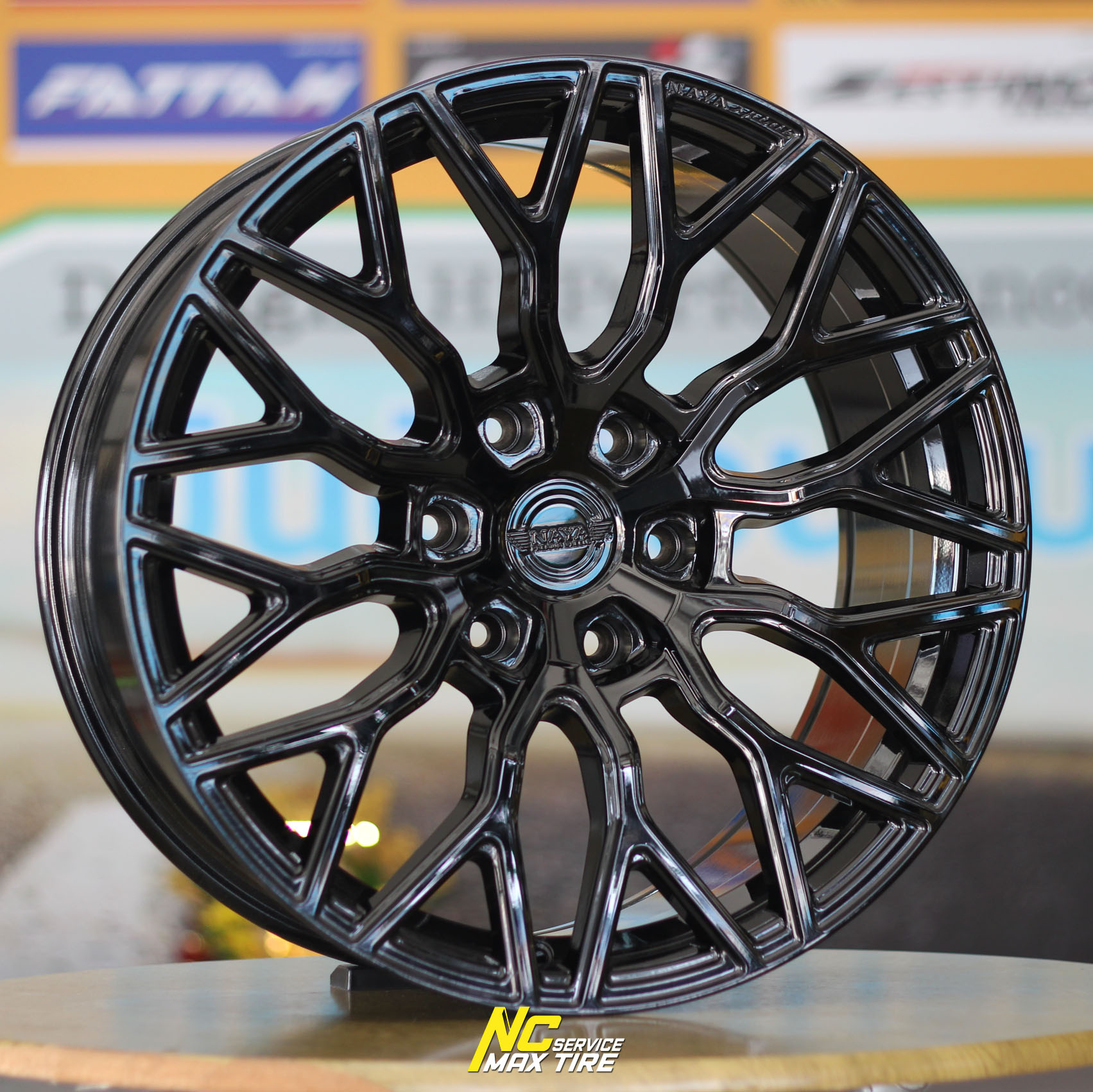 ล้อแม็กขอบ20 / NAYA / TIGA / ล้อแม็กสีดำเงา / ก้านทรงตัวY / 20x9.5 6H139.7 ET+15