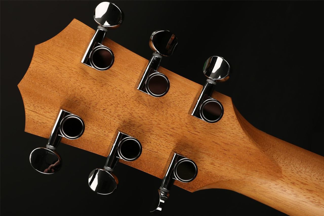 กีตาร์โปร่งไฟฟ้า Taylor GS Mini-E Walnut ES-B