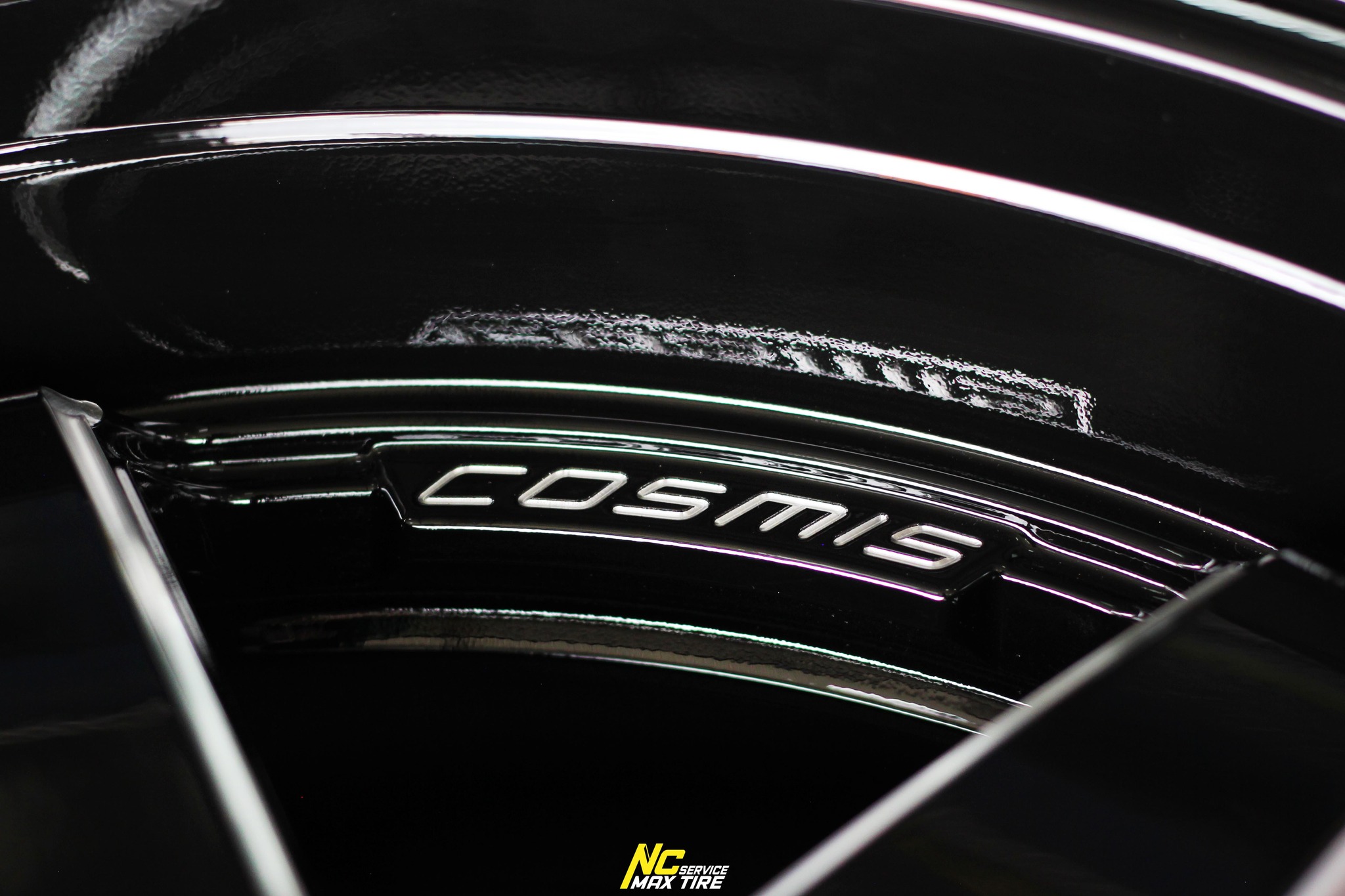 ล้อแม็กขอบ18 / Cosmis : Type-R Revolution / 18x8.5 6H139.7 ET22 / ล้อแม็กสีดำCNCข้างก้านCNCตัวหนังสือ / ล้อแม็กสำหรับรถกระบะ / NCล้อแม็ก