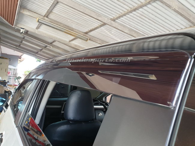 กันสาดสปอร์ต Toyota Sienta Black Sport (PMMA)