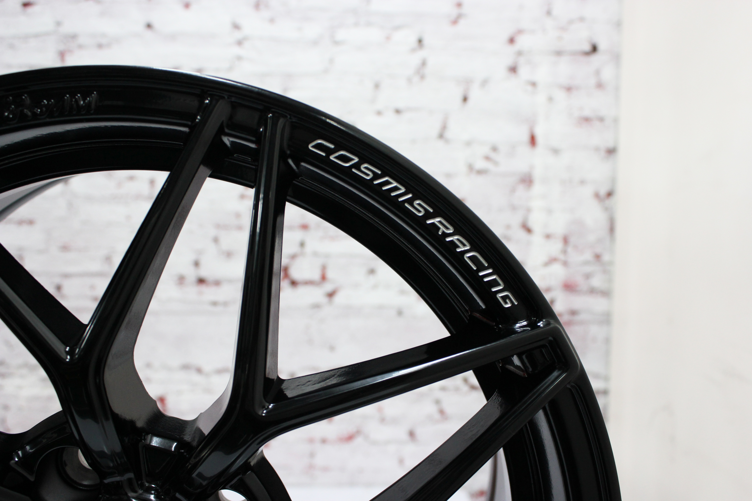 ล้อแม็กขอบ16 COSMIS PV-2 สีดำทั้งวง cncข้างก้าน สำหรับรถเก๋ง (ราคาต่อวง)