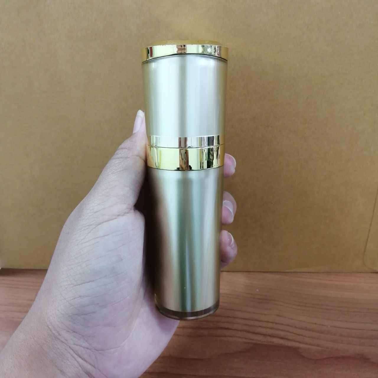 ขวดปั้ม 30ml สีทอง สวยหรู ขวดปั้มครีม เซรั่ม บำรุงผิวหน้า มีของรอจัดส่งได้เลย